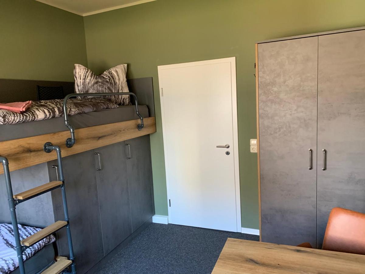 Gaestezimmer In Einer Ferienwohnung Thiele In Rosswein Exteriör bild