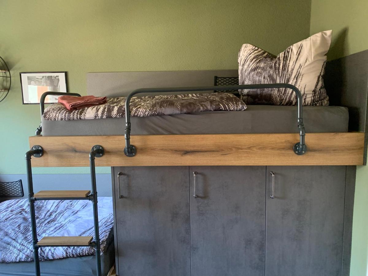 Gaestezimmer In Einer Ferienwohnung Thiele In Rosswein Exteriör bild