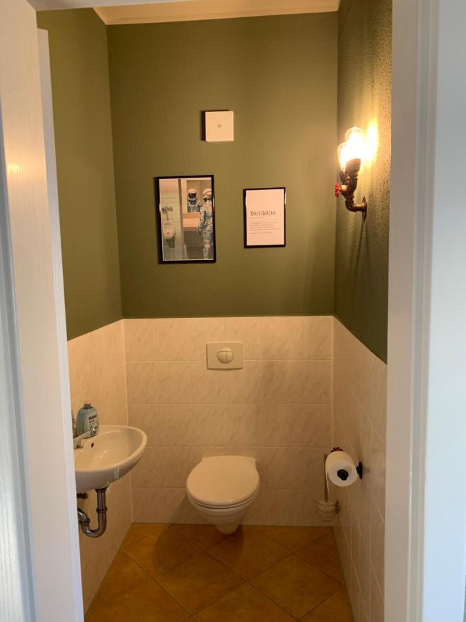 Gaestezimmer In Einer Ferienwohnung Thiele In Rosswein Exteriör bild