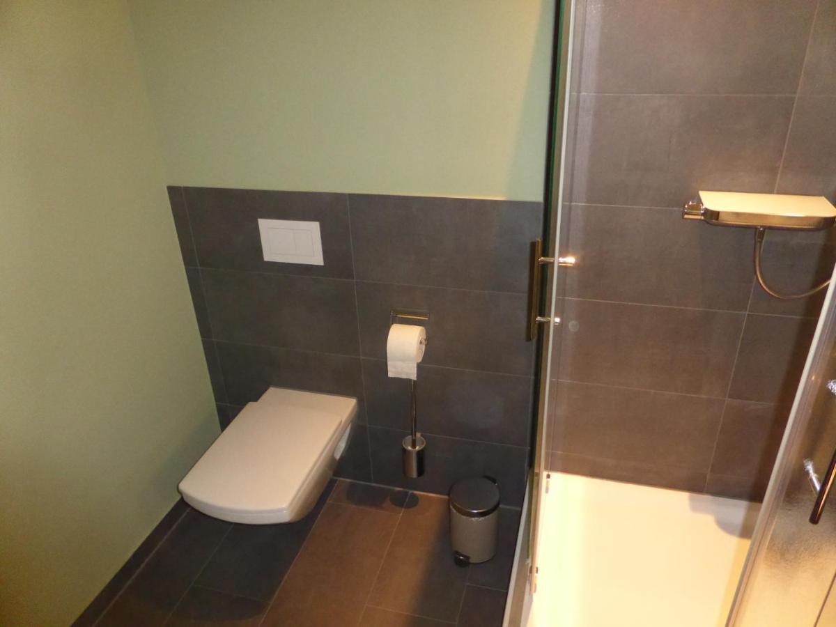 Gaestezimmer In Einer Ferienwohnung Thiele In Rosswein Exteriör bild